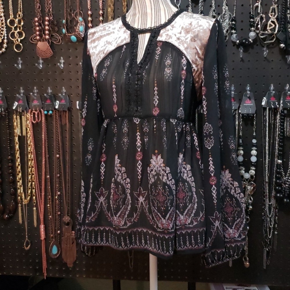 KNOX ROSE Floral Print Long Sleeve Blouse